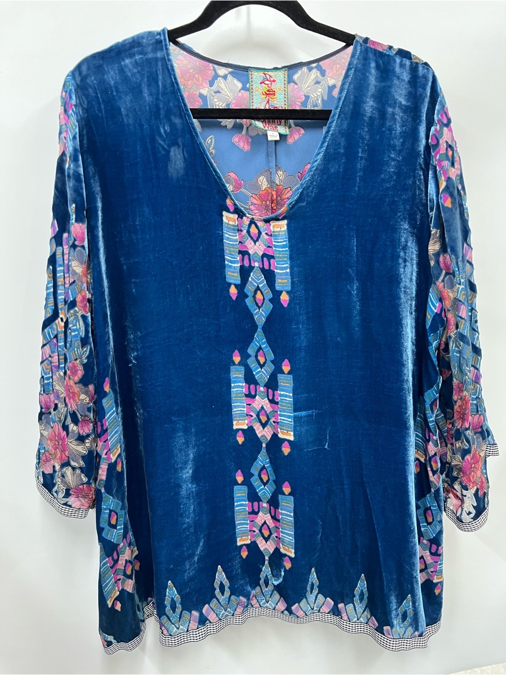 Johnny Was Embroidered Velvet V-Neck Tunic silk Top Blue burn out Aztec floral L